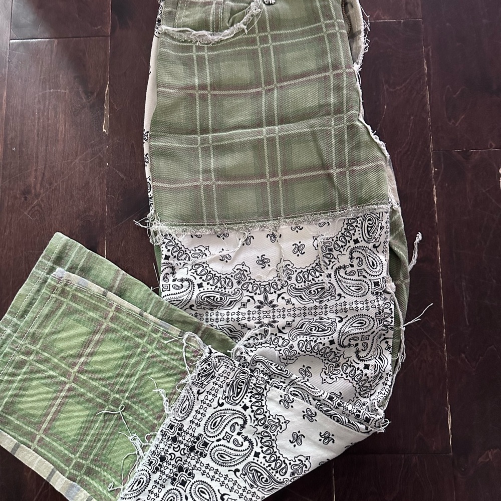 Amazon Green and Black Straight Leg Pants